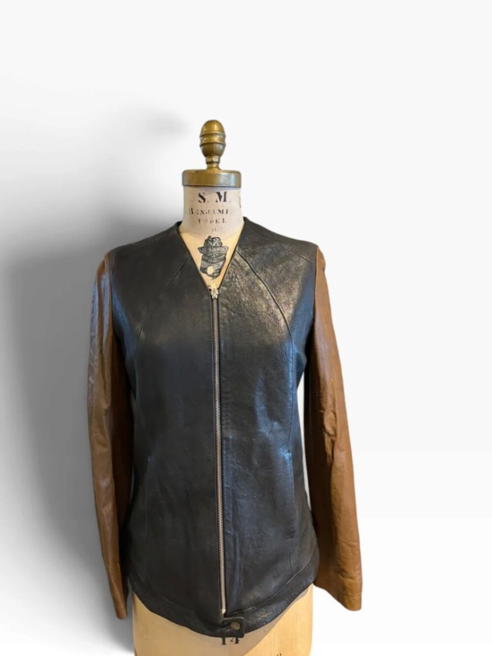 Wayne Brown/Black Jacket, Medium